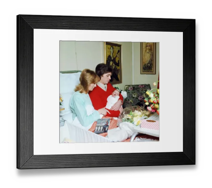 Framed Print : Georgie Fame and his wife Nicolette (the former Marchioness of Londonderry