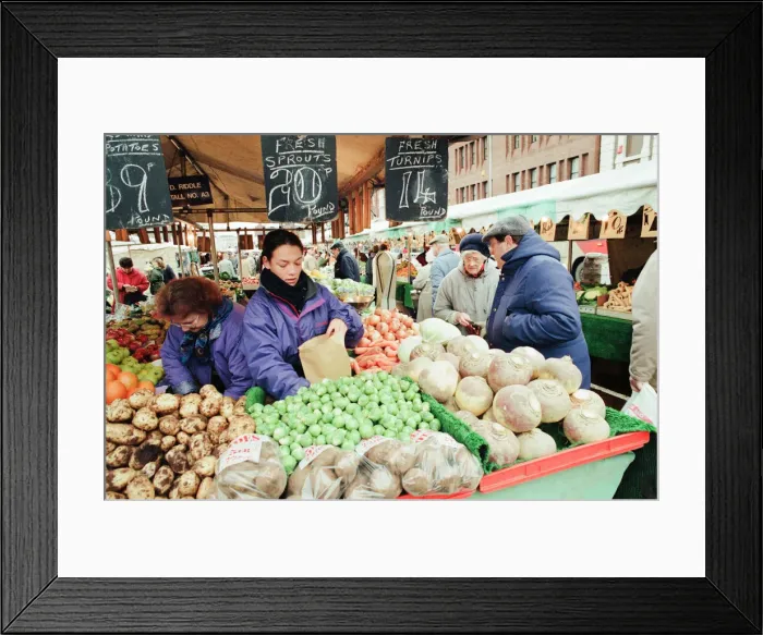 Framed Print : Stockton Fruit and Vegetable Market, Stockton, North East England, 13th January 1993