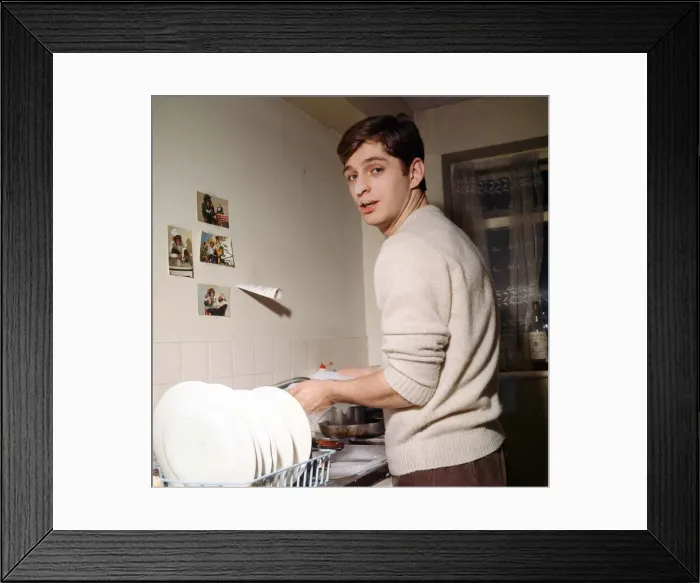 Framed Print : Georgie Fame at home. 10th January 1965 Framed Print : Georgie Fame at home. 10th January 1965