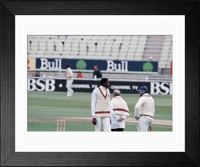 Framed Print : Britannic Assurance County Championship cricket match at Edgbaston Framed Print : Britannic Assurance County Championship cricket match at Edgbaston