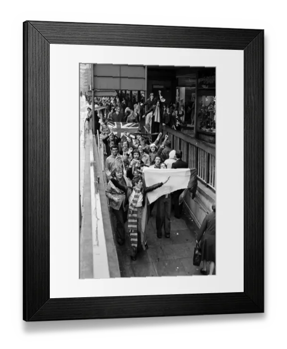 Framed Print : Rangers football fans in Birmingham to watch the Aston Villa v Rangers match Framed Print : Rangers football fans in Birmingham to watch the Aston Villa v Rangers match