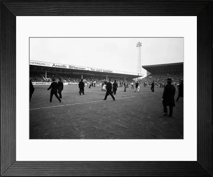 Framed Print : Aston Villa v Rangers match at Villa Park, which was later abandoned after a pitch Framed Print : Aston Villa v Rangers match at Villa Park, which was later abandoned after a pitch