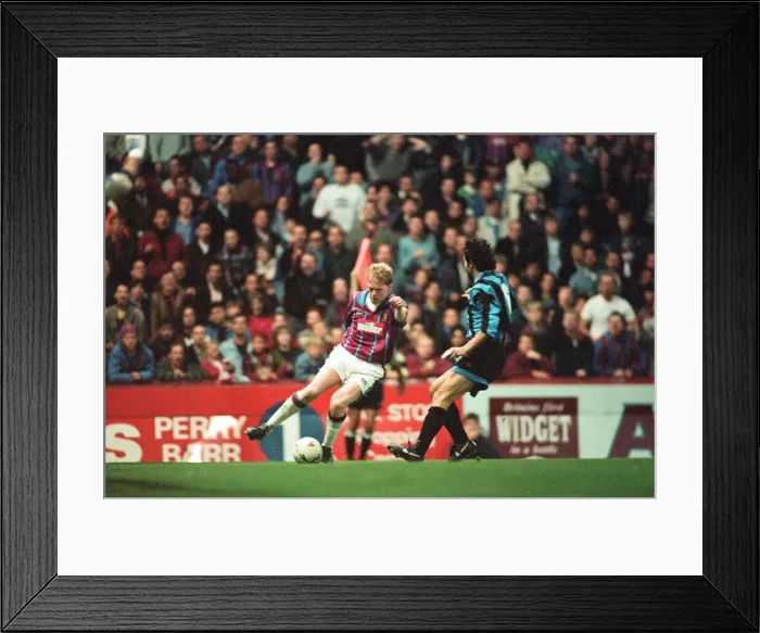 Framed Print : UEFA Cup match second leg, Aston Villa 1- 0 Inter Milan, held at Villa Park Framed Print : UEFA Cup match second leg, Aston Villa 1- 0 Inter Milan, held at Villa Park