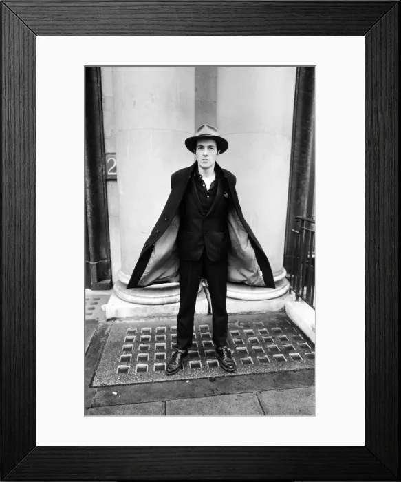 Framed Print : Joe Strummer, lead vocalist of English punk rock band The Clash. 16th January 1981 Framed Print : Joe Strummer, lead vocalist of English punk rock band The Clash. 16th January 1981