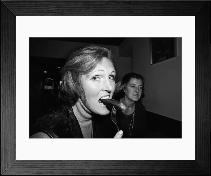 Framed Print : Sausage tasting panel at Marine Ices, Camden Town. Mrs Rita Peduzz (Housewife Framed Print : Sausage tasting panel at Marine Ices, Camden Town. Mrs Rita Peduzz (Housewife
