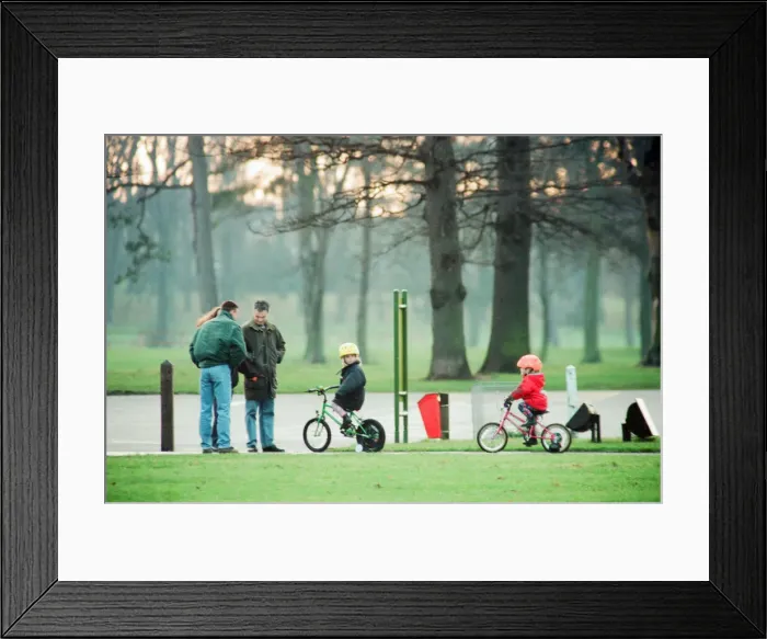 Framed Print : Families, day out at Stewart Park, Marton, Middlesbrough, England, 28th December 1993 Framed Print : Families, day out at Stewart Park, Marton, Middlesbrough, England, 28th December 1993