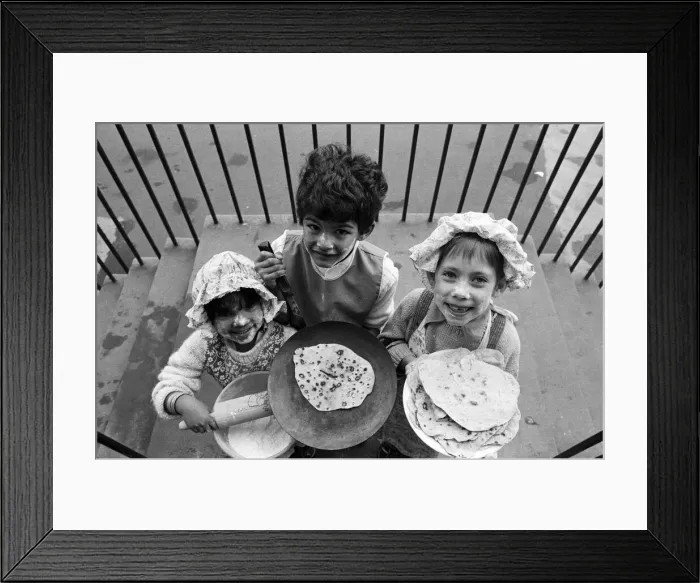 Framed Print : Flour faces... Dorothy Mashi (left), Raminder Singh (centre Framed Print : Flour faces... Dorothy Mashi (left), Raminder Singh (centre