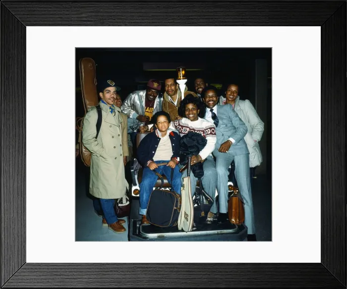 Framed Print : Gladys Knight with her son Shanga and some of her road crew at London Airport Framed Print : Gladys Knight with her son Shanga and some of her road crew at London Airport