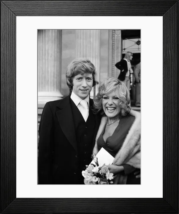 Framed Print : Greg Smith marries Lynda Bellingham, who is to star in his next film Framed Print : Greg Smith marries Lynda Bellingham, who is to star in his next film