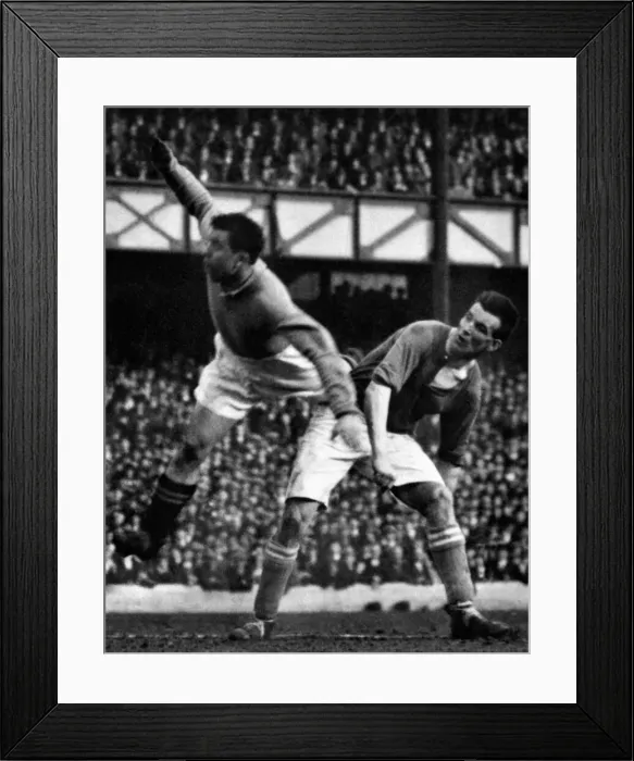 Framed Print : Everton footballer Dixie Dean in action for his team during a league match at Goodison Framed Print : Everton footballer Dixie Dean in action for his team during a league match at Goodison