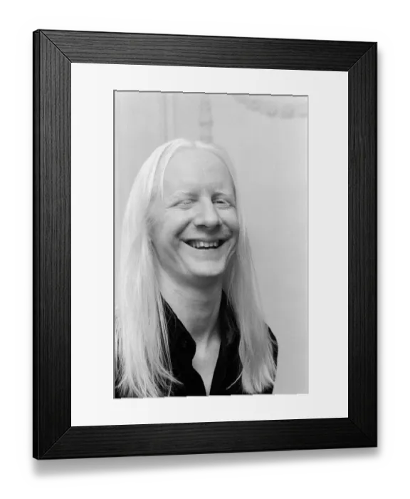 Framed Print : Guitarist Johnny Winter at the Mayfair Hotel. 25th October 1974 Framed Print : Guitarist Johnny Winter at the Mayfair Hotel. 25th October 1974