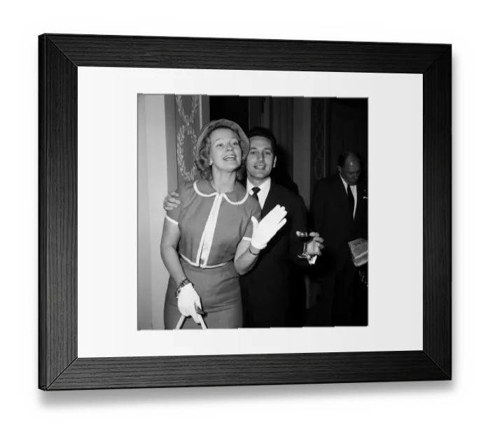 Framed Print : The Variety Club of Great Britains Golden Disc Luncheon at the Dorchester Hotel Framed Print : The Variety Club of Great Britains Golden Disc Luncheon at the Dorchester Hotel