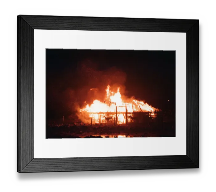 Framed Print : Bonfire Night, Skinningrove, North Yorkshire, England, 5th November 1994