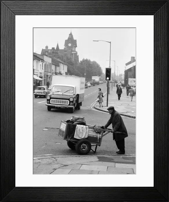 Framed Print : Ladywood, Birmingham, West Midlands, 15th August 1977 Framed Print : Ladywood, Birmingham, West Midlands, 15th August 1977