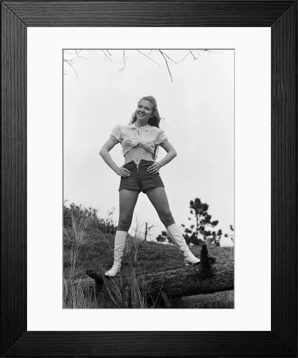 Framed Print : Jane Bell, model aged 22 years old, from Liverpool, 21st May 1971 Framed Print : Jane Bell, model aged 22 years old, from Liverpool, 21st May 1971