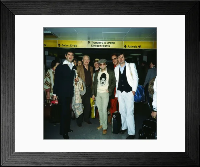 Framed Print : Derek Nimmo, Frank Windsor, David Jason and John Fortune at London Airport Framed Print : Derek Nimmo, Frank Windsor, David Jason and John Fortune at London Airport