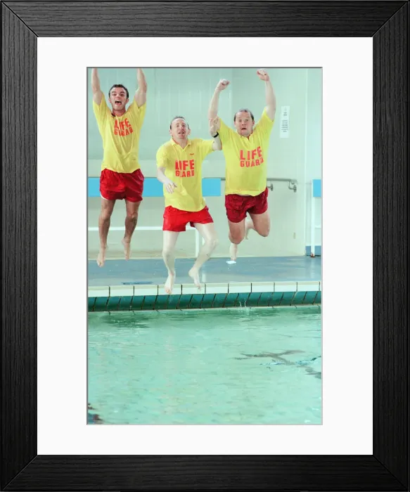 Framed Print : Berwick Hills Baths, Middlesbrough, 14th October 1996. Last day of swimming before Framed Print : Berwick Hills Baths, Middlesbrough, 14th October 1996. Last day of swimming before