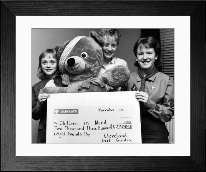Framed Print : Clevelands brownies, guides and rangers have given a £2 Framed Print : Clevelands brownies, guides and rangers have given a £2