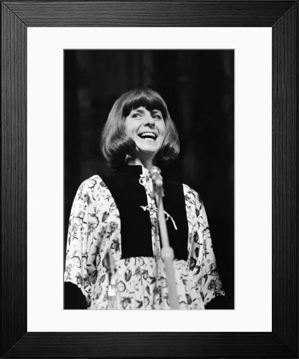 Framed Print : Pam Ayres performs at Bristol Hippodrome. 6th April 1977 Framed Print : Pam Ayres performs at Bristol Hippodrome. 6th April 1977