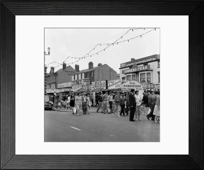 Framed Print : Holiday scenes in Blackpool, Lancashire. 5th August 1961 Framed Print : Holiday scenes in Blackpool, Lancashire. 5th August 1961