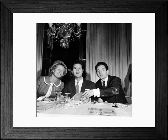 Framed Print : The Variety Club of Great Britains Golden Disc Luncheon at the Dorchester Hotel Framed Print : The Variety Club of Great Britains Golden Disc Luncheon at the Dorchester Hotel