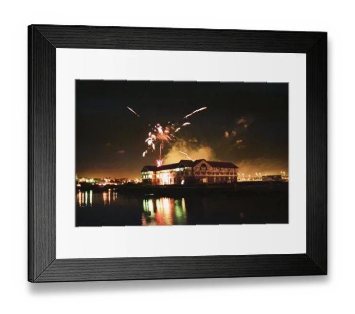 Framed Print : Bonfire Night, Stockton, North Yorkshire, England, 5th November 1992 Framed Print : Bonfire Night, Stockton, North Yorkshire, England, 5th November 1992