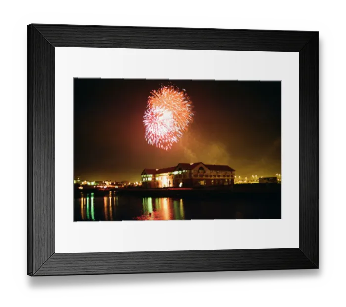 Framed Print : Bonfire Night, Stockton, North Yorkshire, England, 5th November 1992 Framed Print : Bonfire Night, Stockton, North Yorkshire, England, 5th November 1992