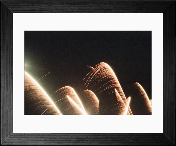 Framed Print : Bonfire Night, Skinningrove, North Yorkshire, England, Wednesday 5th November 1997 Framed Print : Bonfire Night, Skinningrove, North Yorkshire, England, Wednesday 5th November 1997
