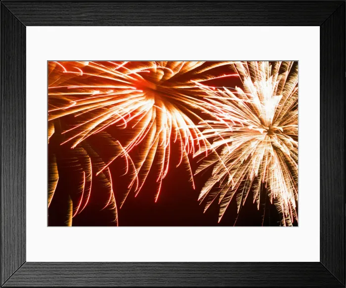 Framed Print : Bonfire Night, Skinningrove, North Yorkshire, England, Wednesday 5th November 1997 Framed Print : Bonfire Night, Skinningrove, North Yorkshire, England, Wednesday 5th November 1997