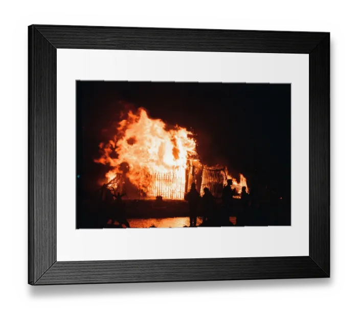 Framed Print : Bonfire Night, Skinningrove, North Yorkshire, England, Wednesday 5th November 1997 Framed Print : Bonfire Night, Skinningrove, North Yorkshire, England, Wednesday 5th November 1997