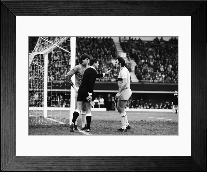 Framed Print : Coventry City 3-1 Worcester City, FA Cup Third Round match at Highfield Road Framed Print : Coventry City 3-1 Worcester City, FA Cup Third Round match at Highfield Road