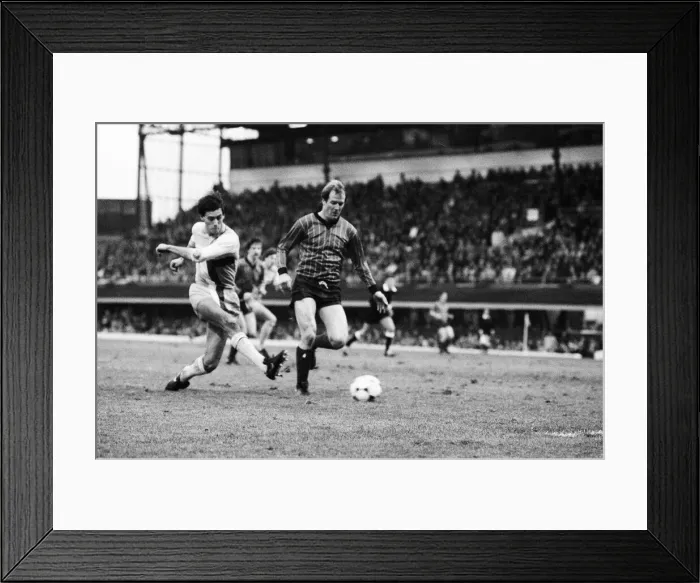 Framed Print : Coventry City 3-1 Worcester City, FA Cup Third Round match at Highfield Road Framed Print : Coventry City 3-1 Worcester City, FA Cup Third Round match at Highfield Road