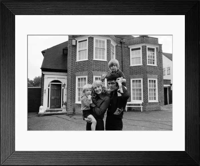 Framed Print : Pop singer Alvin Stardust at his new house in Stanmore with his family - wife Iris Framed Print : Pop singer Alvin Stardust at his new house in Stanmore with his family - wife Iris
