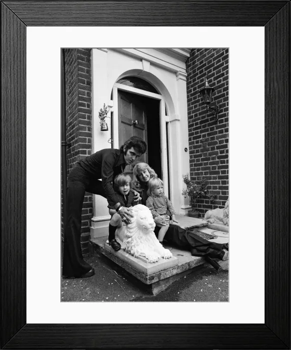 Framed Print : Pop singer Alvin Stardust at his new house in Stanmore with his family - wife Iris Framed Print : Pop singer Alvin Stardust at his new house in Stanmore with his family - wife Iris