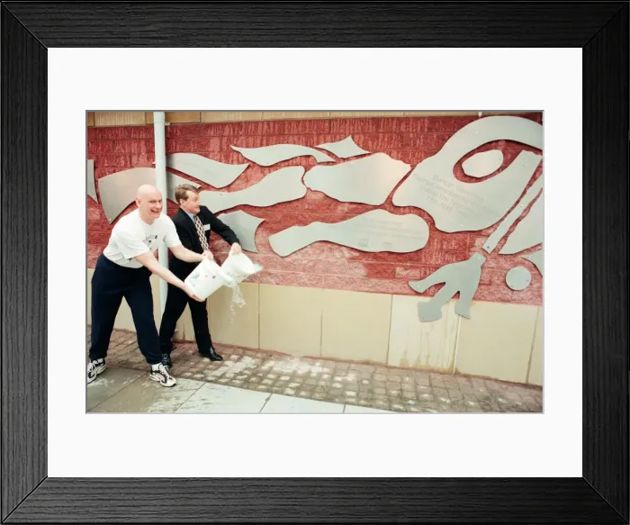 Framed Print : Duncan Goodhew, Olympic Champion Swimmer, officially opens The Neptune Centre Framed Print : Duncan Goodhew, Olympic Champion Swimmer, officially opens The Neptune Centre