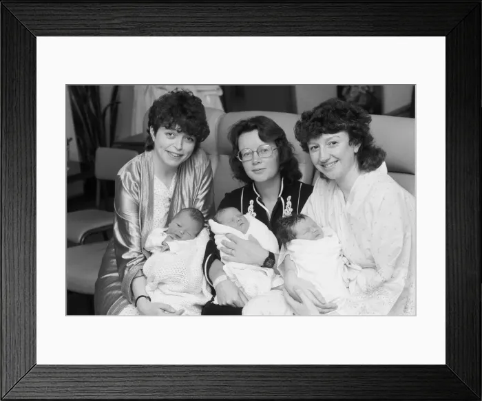 Framed Print : Mothers with their Christmas Day babies. 26th December 1985 Framed Print : Mothers with their Christmas Day babies. 26th December 1985