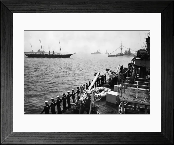 Framed Print : H. M The King today made his Coronation review of the fleet at Spithead Framed Print : H. M The King today made his Coronation review of the fleet at Spithead