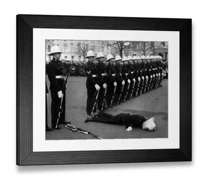 Framed Print : This was the scene in George Square, Glasgow, when the Royal Marines provided a guard of Framed Print : This was the scene in George Square, Glasgow, when the Royal Marines provided a guard of