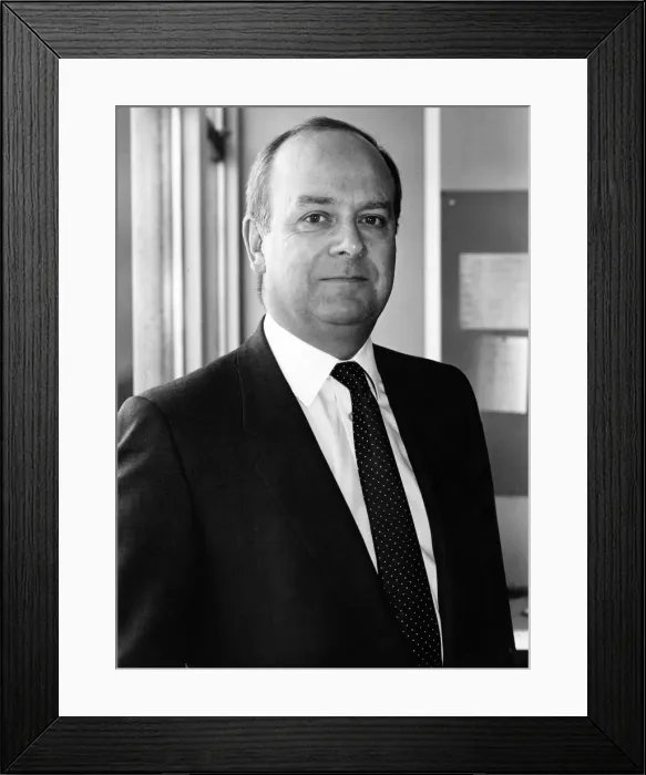 Framed Print : David Waterstone, Chief Executive of the Welsh Development Agency. 30th November 1987 Framed Print : David Waterstone, Chief Executive of the Welsh Development Agency. 30th November 1987