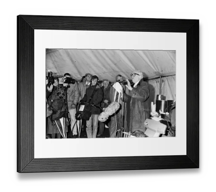 Framed Print : Sir Richard Attenborough making a visit to Bretton, Wakefield. 4th November 1989