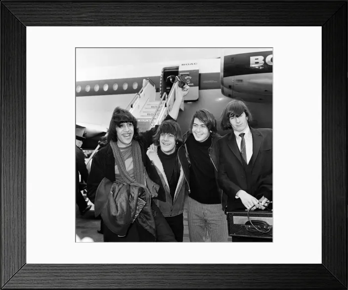 Framed Print : American group The Lovin Spoonful arrive at London airport from New York Framed Print : American group The Lovin Spoonful arrive at London airport from New York