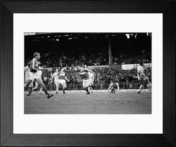 Framed Print : English League Division Three match at Ayresome Park. Middlesbrough 4 v Bournemouth Framed Print : English League Division Three match at Ayresome Park. Middlesbrough 4 v Bournemouth