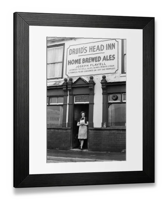 Framed Print : Beryl Fellows, barmaid at the Druids Head Inn in Coseley Framed Print : Beryl Fellows, barmaid at the Druids Head Inn in Coseley