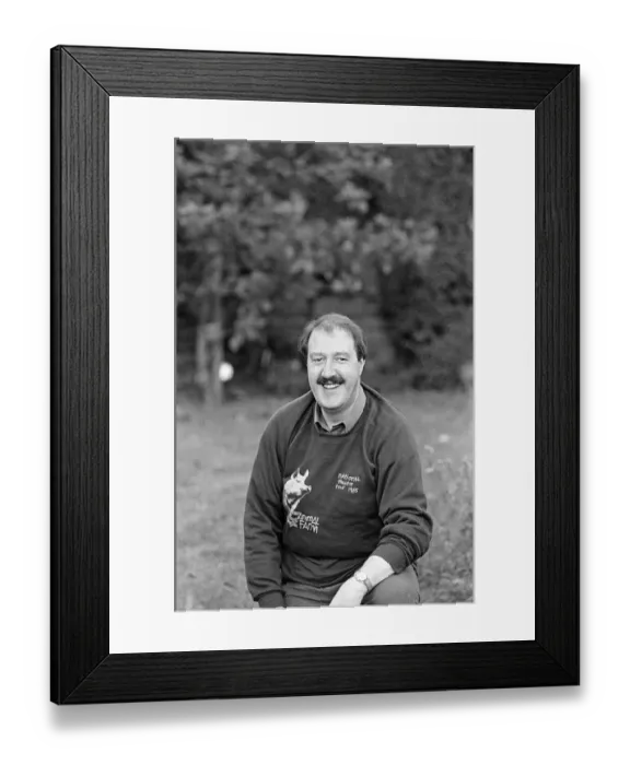Framed Print : Actor Gorden Kaye in Huddersfield. 4th November 1985 Framed Print : Actor Gorden Kaye in Huddersfield. 4th November 1985