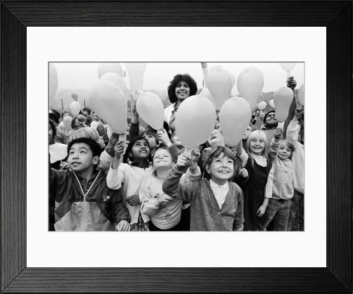 Framed Print : Up, up and away go nearly 200 balloons, both large and small Framed Print : Up, up and away go nearly 200 balloons, both large and small