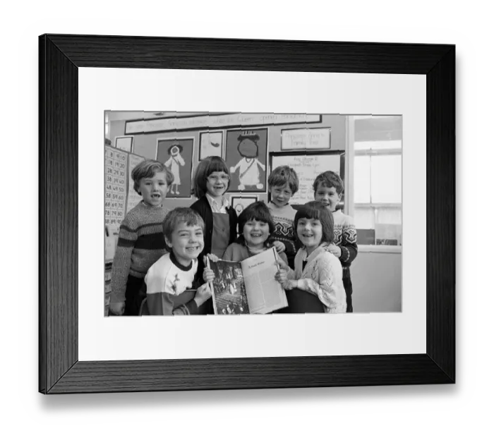 Framed Print : Dear Princess Anne... The Bradley Infants School pupils who have written to Princess Anne