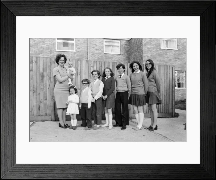 Framed Print : The Beauchamp Family from Stevenage, Hertfordshire, 28th March 1972 Framed Print : The Beauchamp Family from Stevenage, Hertfordshire, 28th March 1972