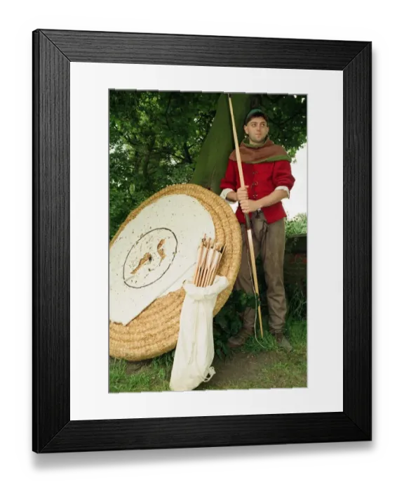 Framed Print : Members of the Rosa Mundi medieval society at their fair at Kirkleatham Old Hall Museum