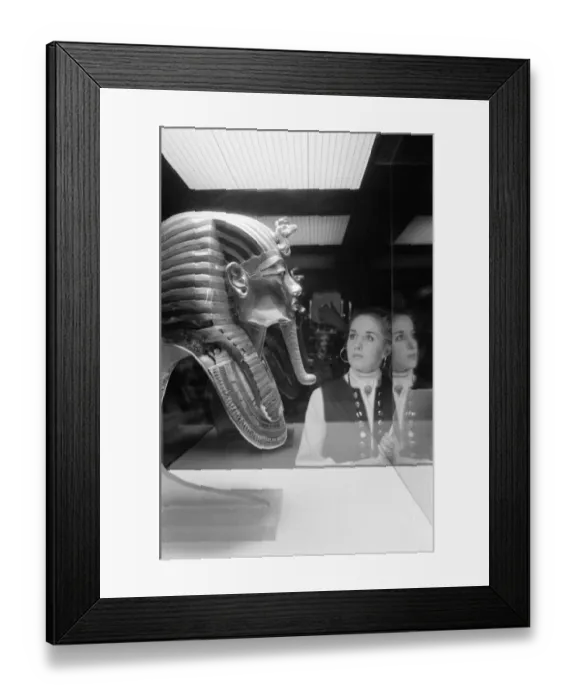Framed Print : Tutankhamun Exhibition at the British Museum, London, 28th March 1972. Press Day