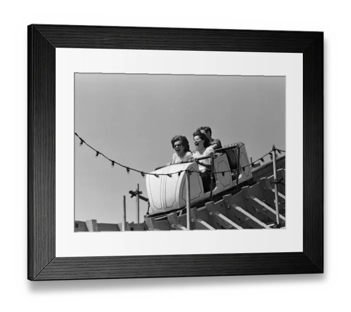 Framed Print : Holiday scenes in Brighton, East Sussex on the Whitsun bank holiday. 15th May 1964